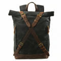 Stylový plátěný batoh v Design provedení. max objem 30l.